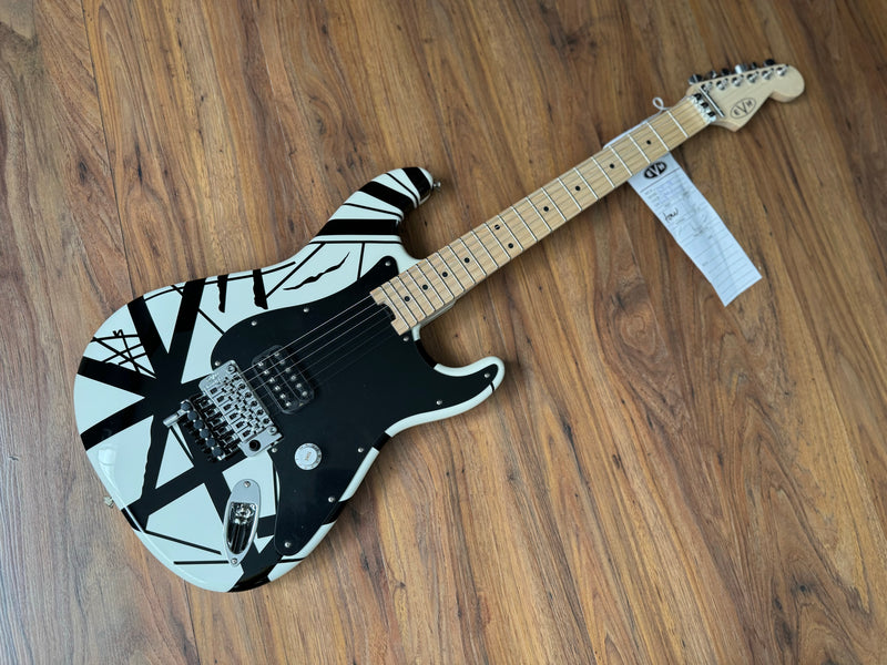 EVH Striped Series White/Black